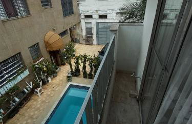 Two-story home with solar-heated pool and 4 bedrooms - Foto 23