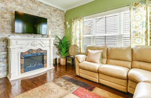 Community Pool! Family-Friendly Savannah Retreat - Foto 13