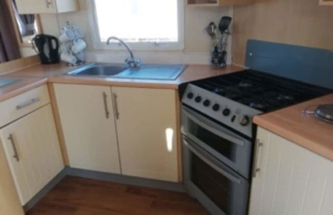 Pets Stay Free 3 Bedroom Caravan at Heacham Beach - Foto 5