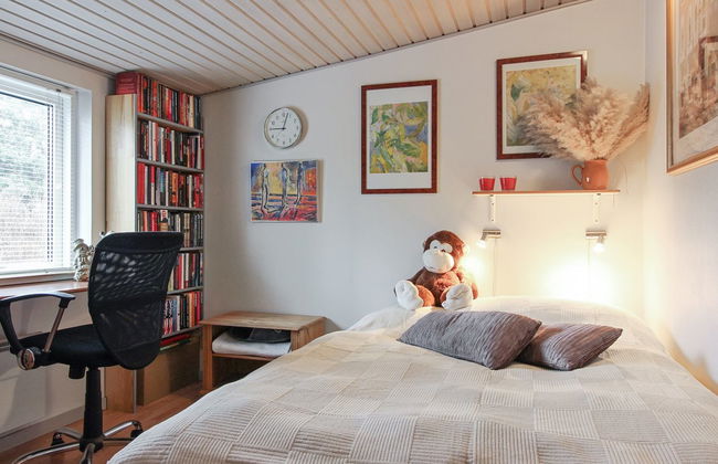 4 bedroom House in Væggerløse with terrace - Photo 10