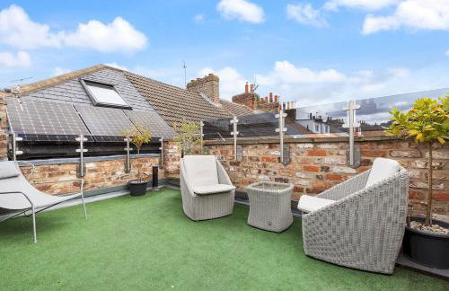 The Terrace - Beautiful 1-Bed with Roof Terrace Pass the Keys - Photo 4