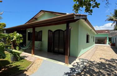 Casa verde Ubatuba ao lado da praia da Enseada e Santa Rita - Foto 12