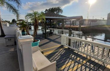 Beautiful & Cozy Home on a Canal in Hudson, FL! - Foto 39