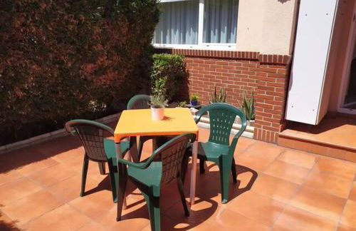 Apartamento con jardín privado cerca playa Usil - Mogro - Foto 3