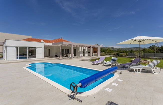 Luxury Villa Stella near Split - Foto 1