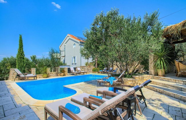 Apartment in Murter With Pool and Sea Views - Foto 17