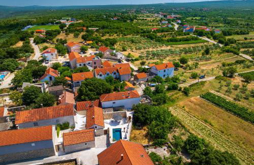 Cortile House - Photo 43