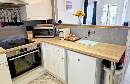 Number 10 - Photo 15