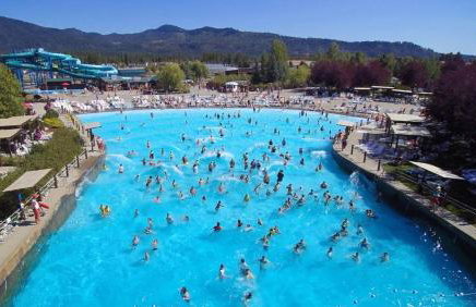 Modern Riverstone Condo with Grand Deck - Steps to Shops, Restaurants, Trails and River - Foto 21