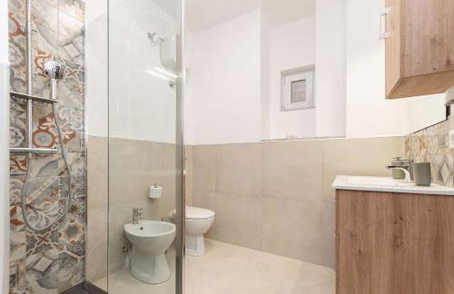 Nuovo a pochi minuti da Stazione Treni e Aeroporto - Photo 20