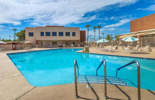 Pool and Golf Access! 55 and Mesa Retreat - Foto 3