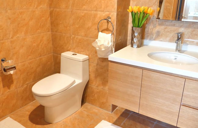 Harbour Island Residences - Photo 12