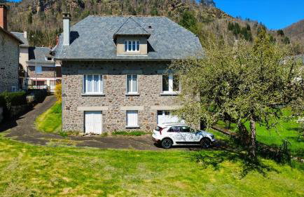 La maison Hortensias Vic-Sur-Cère - 6pers - Foto 4