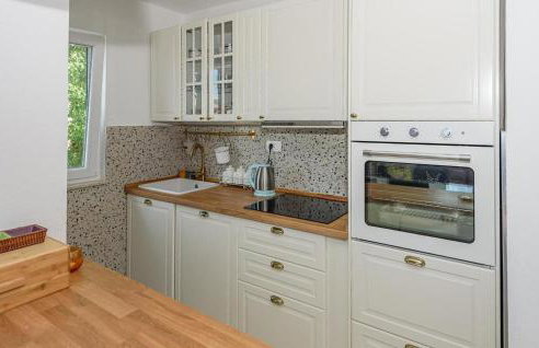 1 Bedroom Lovely Home In Bobovisca - Foto 15