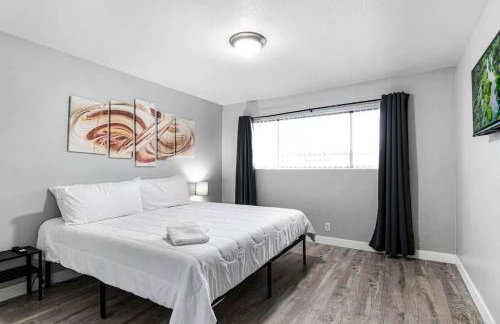 Cozy 1 Bed Sleeps 4! Near Strip Perfect GetAway! - Foto 2