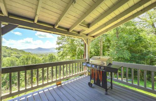 Ashe County Log Cabin Mountain-View Deck, Sauna - Foto 28