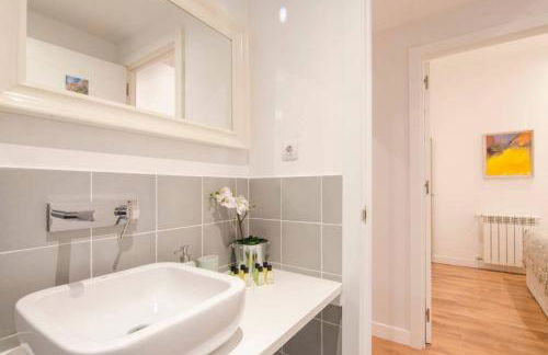 Increíble nuevo 3BD 2BTH - Centro de la ciudad - Foto 32