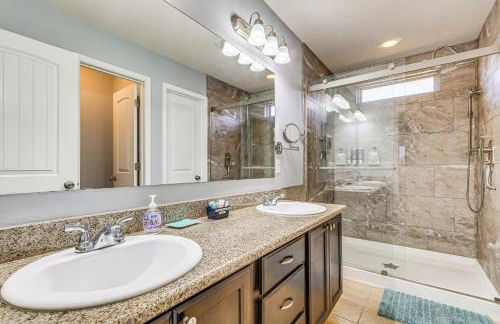 Spacious Navarre Retreat with Fenced-In Yard! - Foto 16