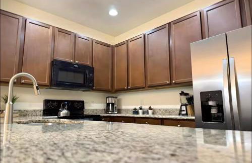 Family Home 20 min Disney 4BR Heated Pool BBQ - Foto 14