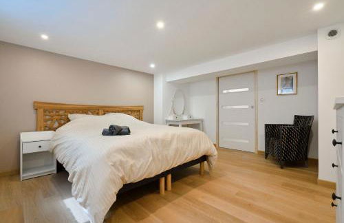 VILLA ARCADIA - Piscine - Spa - Sauna - Cinéma - Jeux d'arcades - Jeux vidéo - Bassin naturel - Jardin - Foto 49