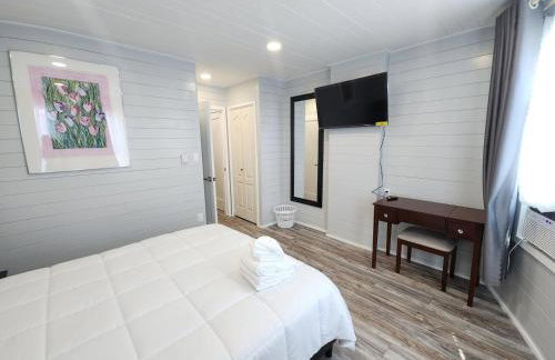 Nestled Away- Comfortable 3BDRM, Central Location - Foto 35