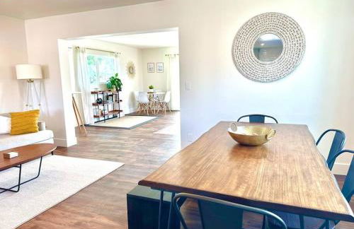 Modern Home with View and Large Private backyard - Foto 37