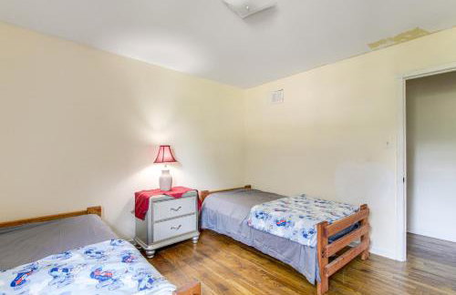 Stay and Play in Memphis Family Home with Yard! - Foto 22