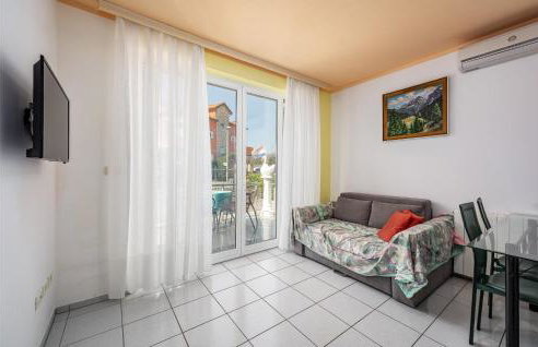 Beautiful Apartment In Umag With Wifi - Foto 10