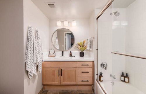 Upscale Modern Spacious Loft in Little Italy - Foto 17