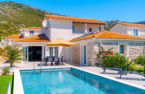 Villa Mirage with Private Heated Pool - Photo 6