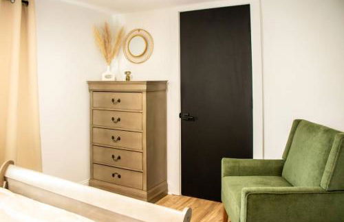 Spacious 3BR PetFriendly Retreat Near DT Cleveland - Foto 14