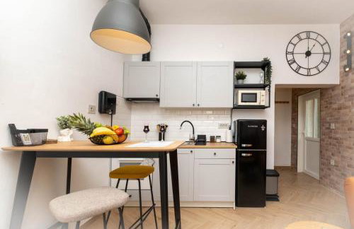 Relaxing Holiday Apartment - Photo 18