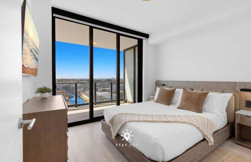 Chic 2BR Apartment Gym & Balcony Views - Foto 5