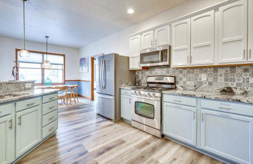 Elegant Pataskala Home with Hot Tub and Fire Pit! - Foto 12