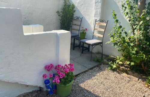 No.1 The Coach House - Photo 3