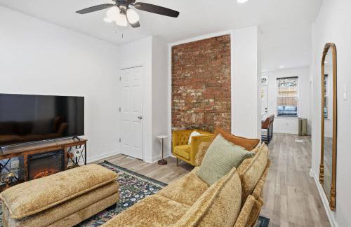 Brand NEW King Suite| Movie/Game Room| Coffee Bar - Foto 16