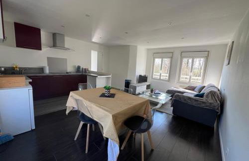 Appartement calme et paisible au bord de la rivière - Foto 1