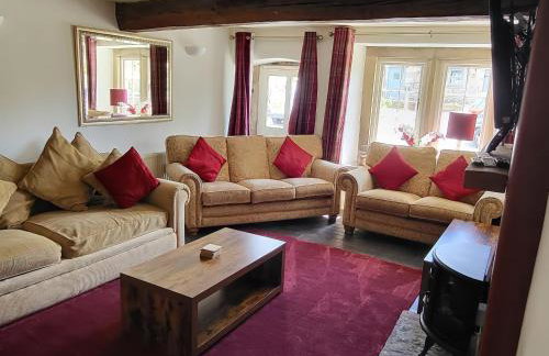 The Farmhouse - Photo 7