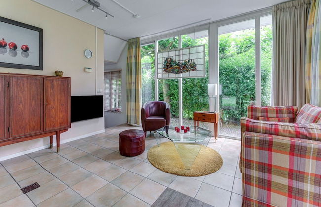 Picturesque Holiday Home in Oldenzaal With Jacuzzi - Foto 27