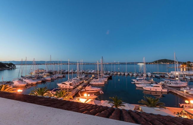 Good Life Deluxe Seafront Apartment - Foto 30