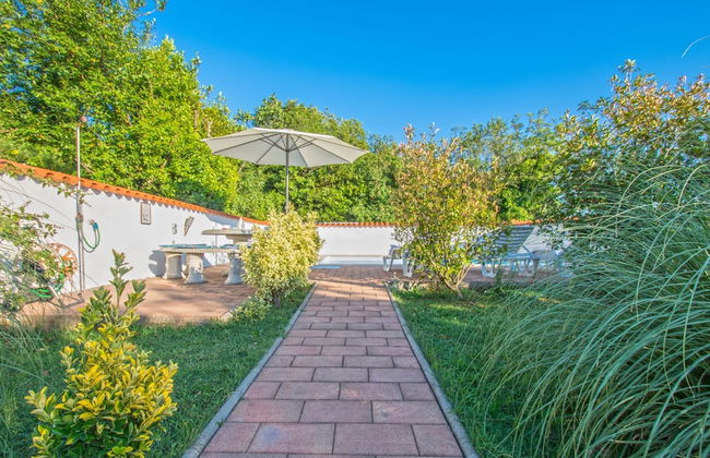 Adorable Holiday Home With Private Pool & Terrace With Barbecue - Foto 28