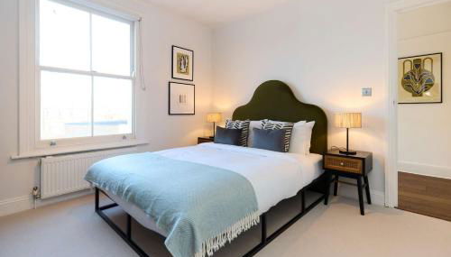 Behind the Blue Wall - Foto 5