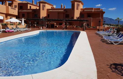 off line Deluxe 2 bedroom Golf Apartment Puerto Banus Marbella 12 Minutes Away by G00gIeMaps - Photo 26