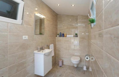 Beautiful Home In Hrvace With Wifi - Foto 57