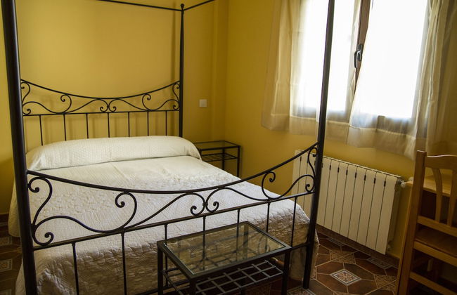 El Horno de Leopoldo - Photo 2