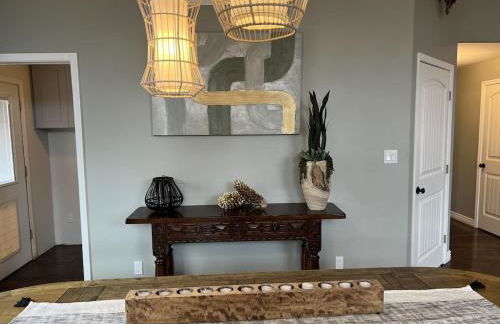 Sedona Uptown Gem!Large yard w grass and shade trees! Views!! NEW! BARREL SAUNA!!! Close to trails, walk to Uptown Sedona, restaurants and shopping - Foto 79