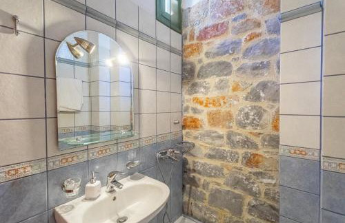 SOFIA, Luxury Stone Villa in Stoupa with Private Pool, BBQ and Amazing Sea View - Foto 19