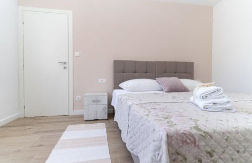 Bokarica Apartments - Photo 8