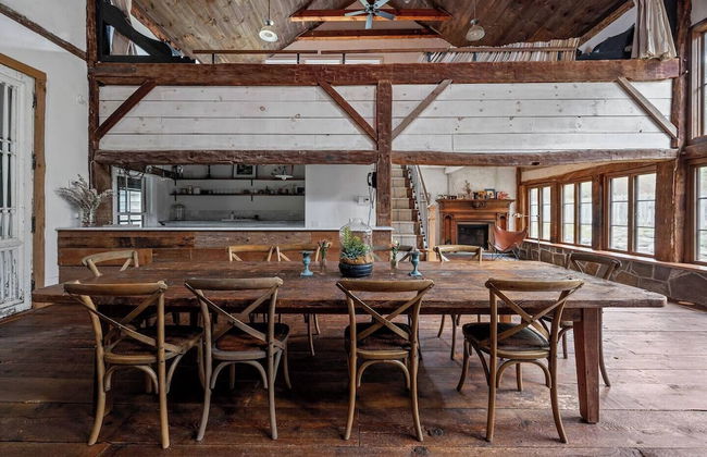 Renovated Grand Woodstock Barn - Foto 6