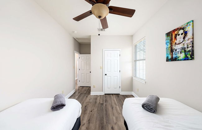 Upstay - 2-home Complex in Govalle for 18ppl - Photo 78